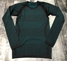 Load image into Gallery viewer, lululemon grey/green long sleeve top - Hers size approx S
