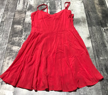 Load image into Gallery viewer, Talula red dress - Hers size 6

