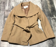 Load image into Gallery viewer, Babaton light brown coat - Hers size XXS
