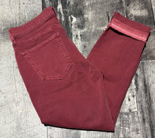 Load image into Gallery viewer, Gap dark pink mid rise skinny jeans - Hers size 28
