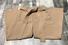 Load image into Gallery viewer, Wilfred light brown high rise dress pants - Hers size 6
