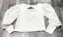 Load image into Gallery viewer, Free People white crop long sleeve blouse - Hers size M
