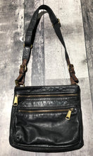 Load image into Gallery viewer, Fossil black/brown purse
