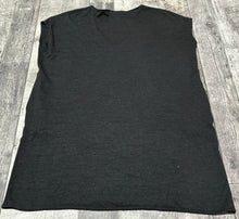 Load image into Gallery viewer, Wilfred Free black sleeveless tunic - Hers size XS
