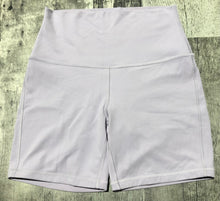 Load image into Gallery viewer, lululemon lavender shorts - Hers size 6
