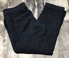 Load image into Gallery viewer, Club Monaco navy mid rise pants - Hers size 2
