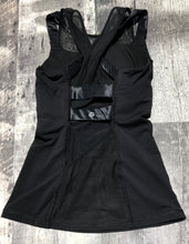 Load image into Gallery viewer, lululemon black tank top - Hers size 2
