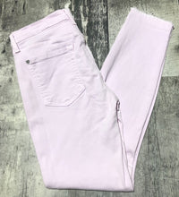 Load image into Gallery viewer, 7 for all Mankind lavender mid rise skinny jeans - Hers size 27
