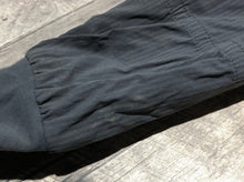 Load image into Gallery viewer, lululemon dark grey light zip up jacket - Hers size 4
