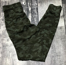 Load image into Gallery viewer, lululemon green camo loose pants - Hers size 2
