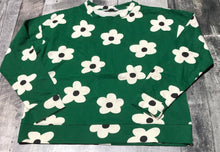 Load image into Gallery viewer, Compañia Fantastica green/cream sweater - Hers size S
