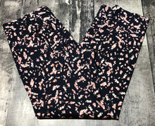 Load image into Gallery viewer, Club Monaco navy/pink mid rise pants - Hers size 8
