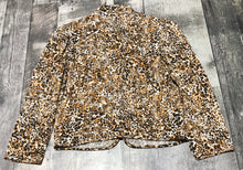 Load image into Gallery viewer, Wilfred brown/white crop 3/4 sleeve blouse - Hers size XS

