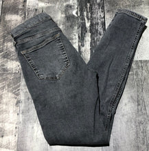 Load image into Gallery viewer, Topshop grey high rise jeans - Hers size 28 x 34
