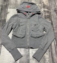 Load image into Gallery viewer, lululemon light grey crop hoodie - Hers size approx S
