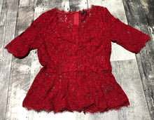 Load image into Gallery viewer, Babaton red lace blouse - Hers size 6

