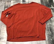 Load image into Gallery viewer, lululemon dark orange 3/4 sleeve top - Hers size approx M/L
