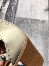 Load image into Gallery viewer, Dolce Vita cream heels - Hers size 8
