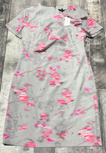 Load image into Gallery viewer, Banana Republic grey/pink dress - Hers size 4
