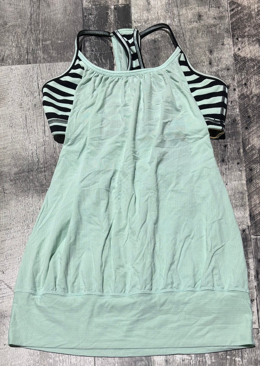lululemon mint green tank top - Hers size 10