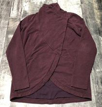 Load image into Gallery viewer, lululemon purple cardigan - Hers size 6
