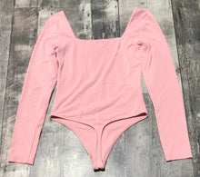Load image into Gallery viewer, Babaton pink long sleeve body suit - Hers size S
