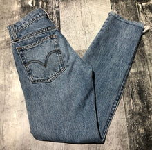 Load image into Gallery viewer, Levi’s blue high rise wedgie straight jeans - Hers size 23
