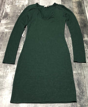 Load image into Gallery viewer, Wilfred Free dark green long sleeve dress - Hers size XXS
