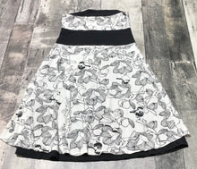 Load image into Gallery viewer, lululemon black/white strapless dress - Hers size approx S
