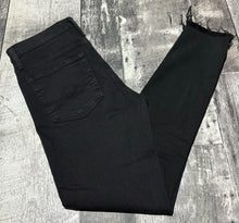 Load image into Gallery viewer, AG black high rise skinny pants - Hers size 26
