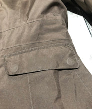 Load image into Gallery viewer, The North Face brown winter coat - Hers size M
