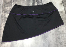 Load image into Gallery viewer, lululemon black/purple mesh mini skirt - Hers size approx S
