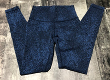 Load image into Gallery viewer, lululemon blue/navy leggings - Hers size 4
