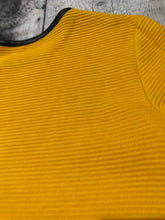 Load image into Gallery viewer, Club Monaco yellow dress - Hers size 00
