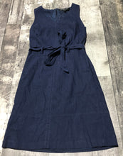 Load image into Gallery viewer, Willow &amp; Thread navy dress - Hers size 0
