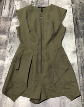 Load image into Gallery viewer, BCBG green romper - Hers size XS
