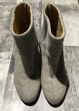 Load image into Gallery viewer, Rag &amp; Bone grey booties - Hers size 6
