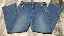 Load image into Gallery viewer, GAP blue high rise 70’s flare jeans - Hers size 10
