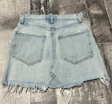 Load image into Gallery viewer, Agolde light blue denim short skirt - Hers size 24
