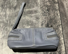 Load image into Gallery viewer, P’elle blue wristlet

