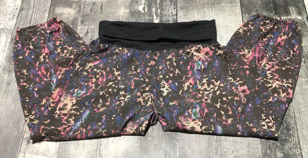 lululemon black/multi colour pants - Hers size approx S