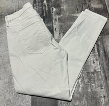 Load image into Gallery viewer, Banana Republic white mid rise skinny jeans - Hers size 27
