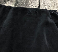 Load image into Gallery viewer, lululemon dark grey mid length skirt - Hers size 8
