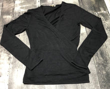 Load image into Gallery viewer, Wilfred Free black wrap long sleeve shirt - Hers size M
