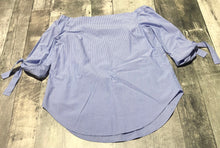 Load image into Gallery viewer, Babaton blue off the shoulder blouse - Hers size XS
