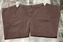 Load image into Gallery viewer, Sunday Best brown high rise pants - Hers size 6
