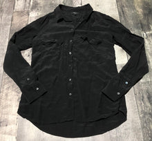 Load image into Gallery viewer, Babaton black 100% silk button up blouse - Hers size S
