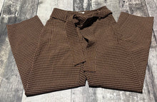 Load image into Gallery viewer, Wilfred brown high rise pants - Hers size 0
