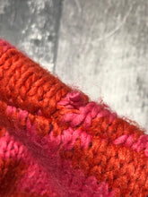 Load image into Gallery viewer, Vero Moda pink/red knit crop sweater - Hers size L
