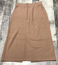 Load image into Gallery viewer, Old Navy brown sweater/skirt set - Hers size M
